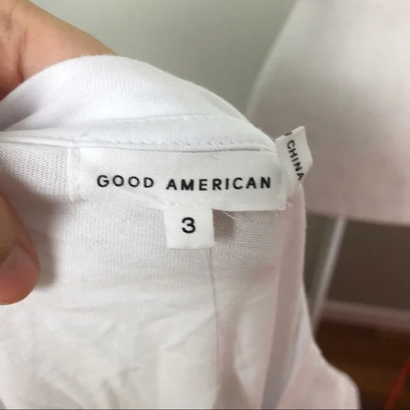 Good American Strong Shoulder Tank Size Large - Picture 6 of 8